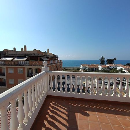 Lovely Penthouse In Front Of The Beach With Free Parking Málaga Esterno foto