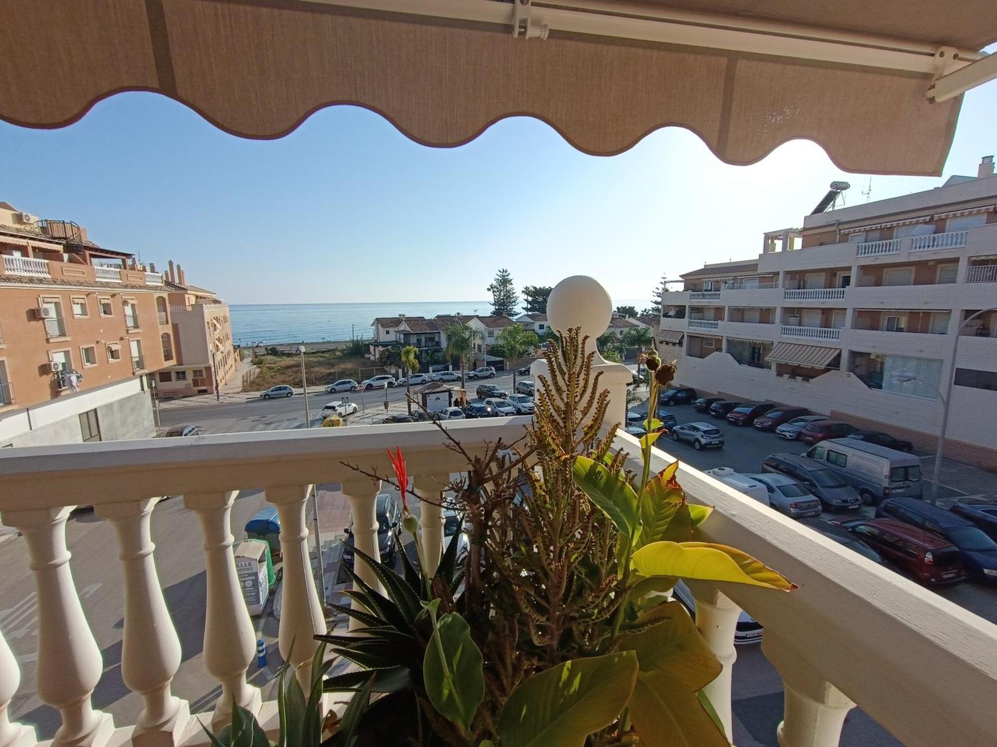Lovely Penthouse In Front Of The Beach With Free Parking Málaga Esterno foto