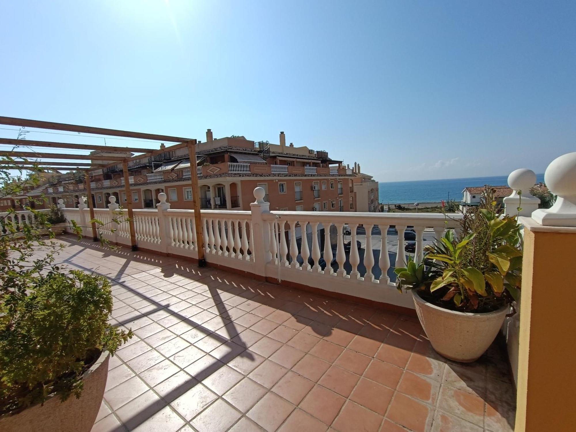 Lovely Penthouse In Front Of The Beach With Free Parking Málaga Esterno foto