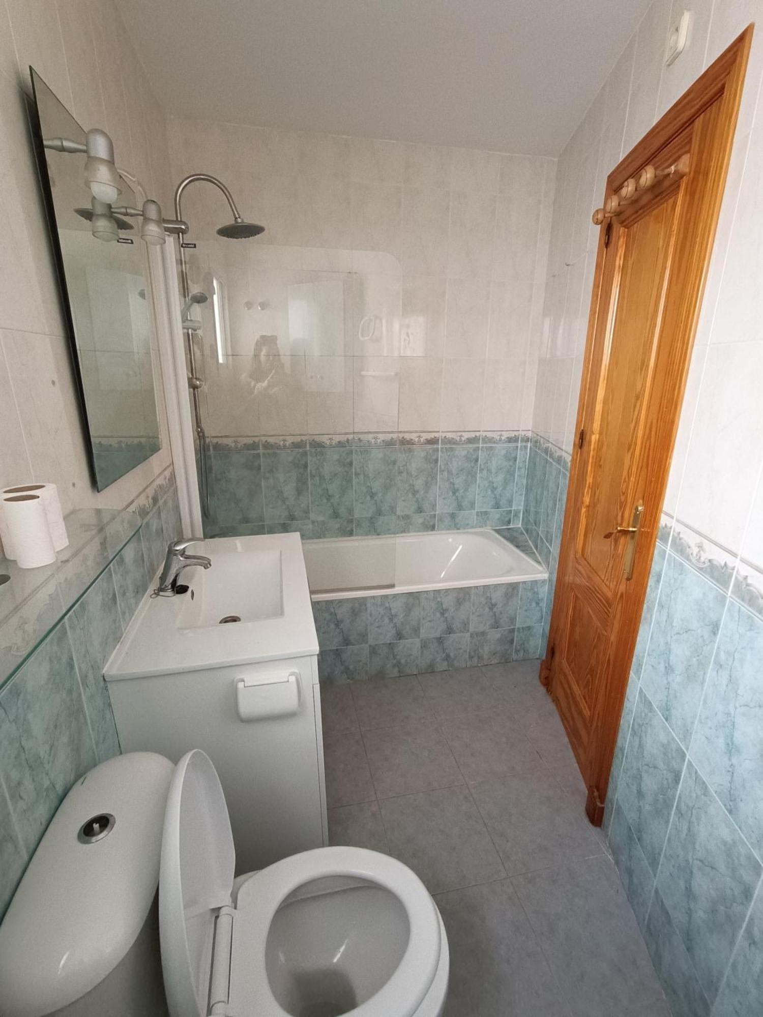Lovely Penthouse In Front Of The Beach With Free Parking Málaga Esterno foto